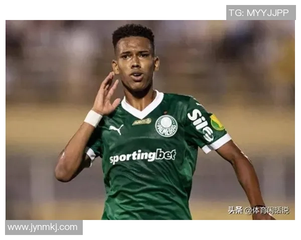 又白又高的年轻足球天才崭露头角成为未来之星引领足坛新风潮 又白又高的年轻足球天才崭露头角成为未来之星引领足坛新风潮