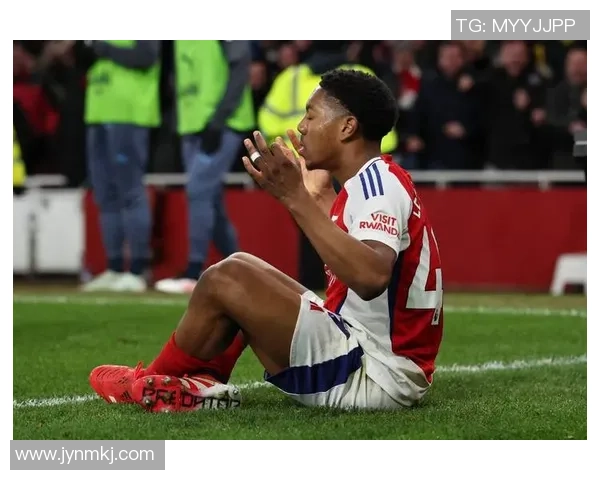 足球场上的30号球星风采展现 从传奇到新星的精彩故事